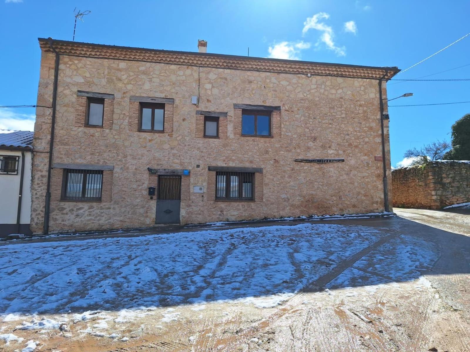La Hacendera Entre Hoces - 20-28Pax-10 Hab Con Banos En Suite Maderuelo Exteriér fotografie