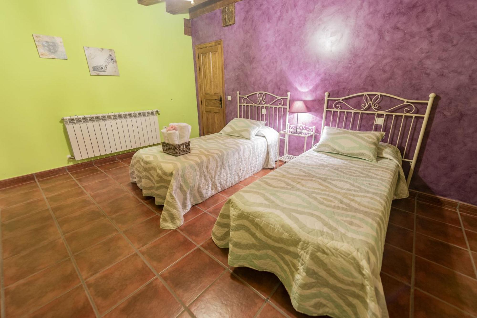 La Hacendera Entre Hoces - 20-28Pax-10 Hab Con Banos En Suite Maderuelo Exteriér fotografie
